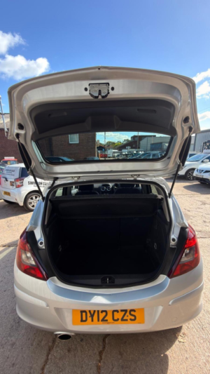 2012 Vauxhall Corsa 1.2 16v Sxi Euro 5 5dr (a/c) in Silver — image 4