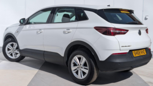 2018 Vauxhall Grandland X 1.2 Turbo Se Euro 6 (s/s) 5dr in White — image 4