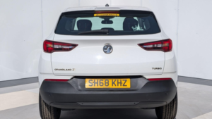 2018 Vauxhall Grandland X 1.2 Turbo Se Euro 6 (s/s) 5dr in White — image 5