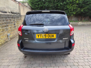 2009 Toyota Rav4 2.2 D-4d Xt-R 4WD 5dr in Grey — image 6