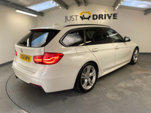 2019 BMW 3 Series 2.0 320d M Sport Touring 5dr Diesel Auto Euro 6 (s/s) (190 Ps) in White — image 5