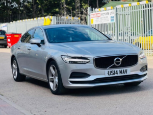 2018 Volvo S90 2.0 D4 Momentum Auto Euro 6 (s/s) 4dr in Silver — image 4