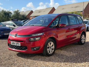 2014 Citroen Grand C4 Picasso 1.6 E-Hdi Vtr+ Etg6 Euro 5 (s/s) 5dr in Red — image 3