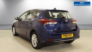 2016 Toyota Auris 1.8 Vvt-H Business Edition CVT Euro 6 (s/s) 5dr in Blue — image 4