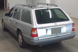 1995 Mercedes-Benz 320 Ref 8724 - In Transt Refundable Deposit Can Secure - Mercedes Benz W124 E320 Estate 7 Seater Automat in Silver — image 3