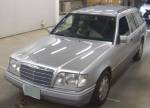 1995 Mercedes-Benz 320 Ref 8724 - In Transt Refundable Deposit Can Secure - Mercedes Benz W124 E320 Estate 7 Seater Automat in Silver — image 4