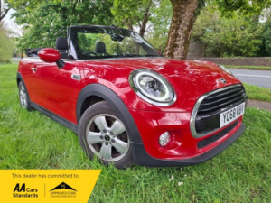 2018 MINI MINI Cooper in Red — image 2
