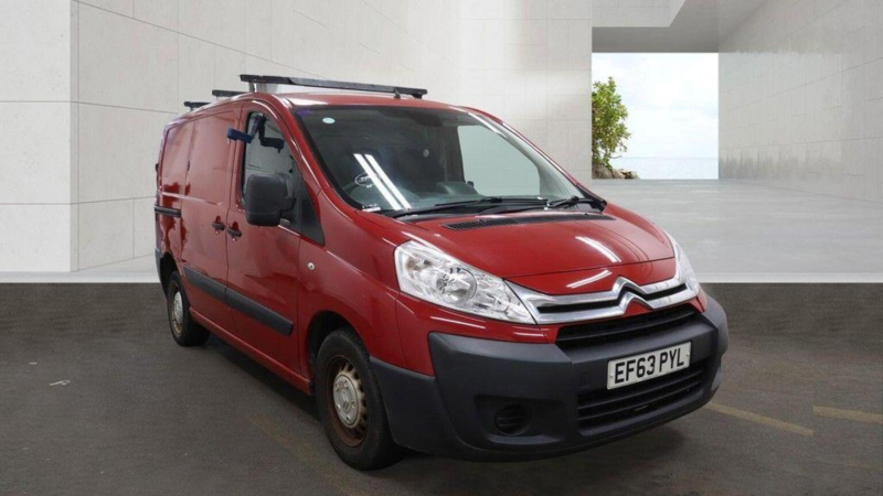 2014 Citroen Dispatch 1.6 1000 Hdi Enterprise Fwd L1 H1 5dr in Red — image 1
