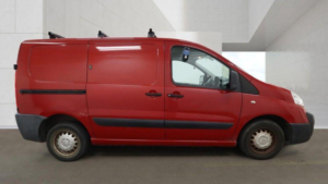 2014 Citroen Dispatch 1.6 1000 Hdi Enterprise Fwd L1 H1 5dr in Red — image 5