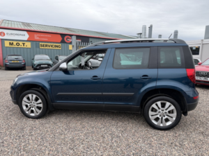 2017 Skoda Yeti 2.0 Tdi Se L Drive in Blue — image 6