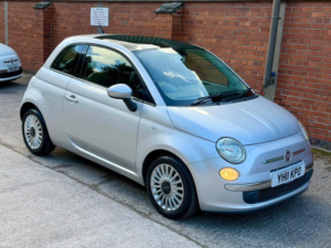 2011 Fiat 500 0.9 Twinair Lounge Euro 5 (s/s) 3dr in Silver — image 2