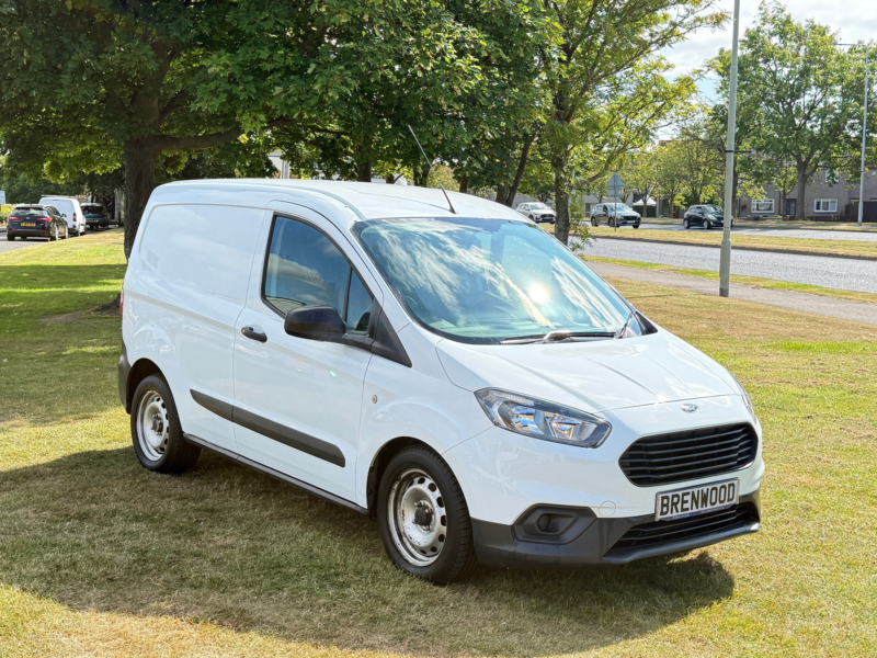 2021 Ford Transit Courier 1.0 Ecoboost Leader Panel Van 4dr Petrol Manual L1 Euro 6 (s/s) (100 Ps) in White — image 1