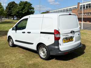 2021 Ford Transit Courier 1.0 Ecoboost Leader Panel Van 4dr Petrol Manual L1 Euro 6 (s/s) (100 Ps) in White — image 5