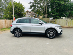 2020 Volkswagen Tiguan 1.5 Tsi Elegance DSG Euro 6 (s/s) 5dr in Silver — image 3