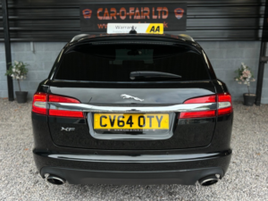 2014 Jaguar Xf 3.0 D V6 R-Sport in Black — image 6