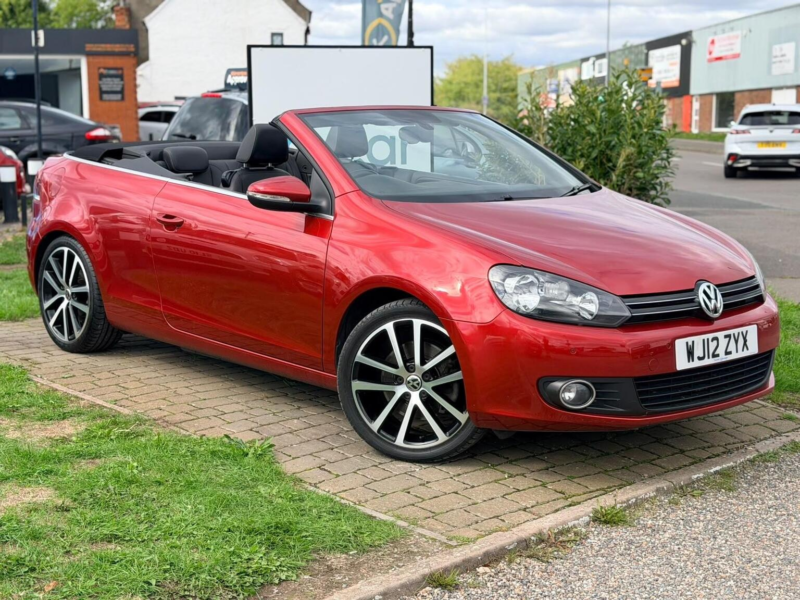 2012 Volkswagen Golf 2.0 Tdi Bluemotion Tech Gt Cabriolet Euro 5 (s/s) 2dr in Red — image 1