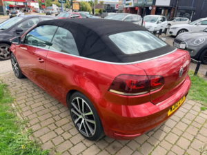 2012 Volkswagen Golf 2.0 Tdi Bluemotion Tech Gt Cabriolet Euro 5 (s/s) 2dr in Red — image 2