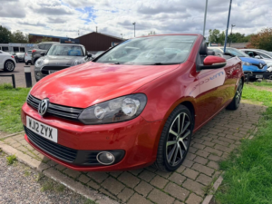 2012 Volkswagen Golf 2.0 Tdi Bluemotion Tech Gt Cabriolet Euro 5 (s/s) 2dr in Red — image 4