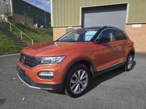 2019 Volkswagen T-Roc 1.6 Tdi Design in Orange — image 3