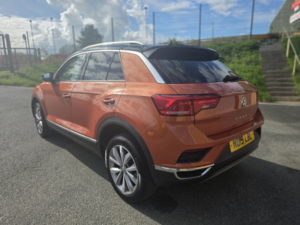 2019 Volkswagen T-Roc 1.6 Tdi Design in Orange — image 6