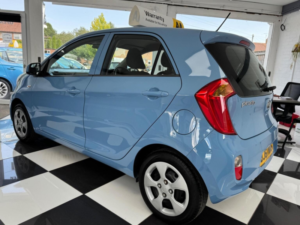2011 Kia Picanto 1.0 1 Air Euro 5 5dr in Blue — image 4