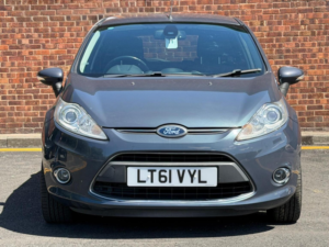2011 Ford Fiesta 1.4 Titanium 5dr in Grey — image 2