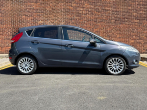 2011 Ford Fiesta 1.4 Titanium 5dr in Grey — image 6
