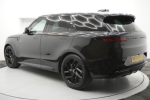 2023 Land Rover Range Rover Sport 3.0 D300 Mhev Autobiography Auto 4WD Euro 6 (s/s) 5dr in Black — image 4