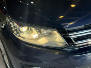 2014 Volkswagen Tiguan 2.0 Tdi Bluemotion Tech Match in Blue — image 3