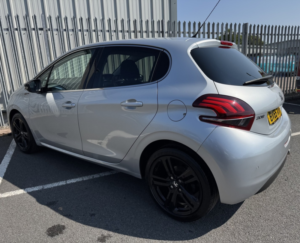 2015 Peugeot 208 Gt Line 1.2 Puretech in Silver — image 4