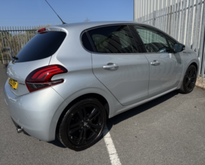 2015 Peugeot 208 Gt Line 1.2 Puretech in Silver — image 5