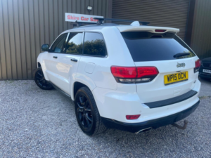 2015 Jeep Grand Cherokee 3.0 V6 Crd Summit Auto 4WD Euro 5 5dr in White — image 4