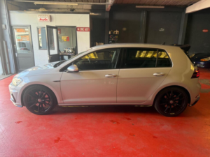 2018 Volkswagen Golf 2.0 Tsi R DSG 4motion Euro 6 (s/s) 5dr in Silver — image 4