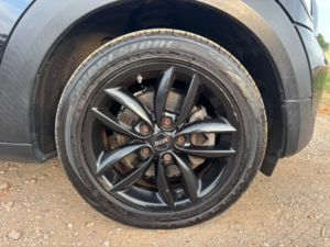 2016 MINI Countryman 1.6 Cooper Countryman in Black — image 5