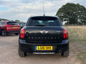 2016 MINI Countryman 1.6 Cooper Countryman in Black — image 6