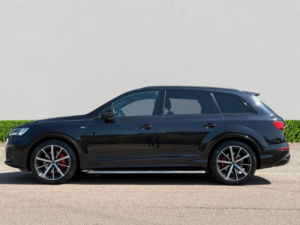 2020 Audi Q7 3.0 Tfsi V6 55 Black Edition SUV 5dr Petrol Tiptronic Quattro Euro 6 (s/s) (340 Ps) in Black — image 4