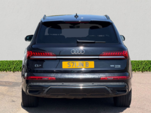 2020 Audi Q7 3.0 Tfsi V6 55 Black Edition SUV 5dr Petrol Tiptronic Quattro Euro 6 (s/s) (340 Ps) in Black — image 6