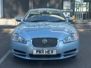 2011 Jaguar Xf 3.0d V6 Premium Luxury Auto Euro 5 4dr in Blue — image 2