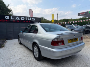 2001 BMW 5 Series 2.5 525i 4dr in Silver — image 4