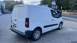 2018 Citroen Berlingo 1.6 Bluehdi 850 Enterprise Diesel White 5dr No Vat+1 Keeper+cruise in White — image 4