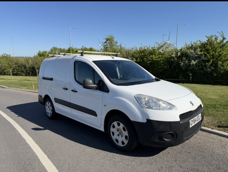 2015 Peugeot Partner 1.6 Hdi S in White — image 1
