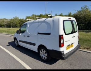 2015 Peugeot Partner 1.6 Hdi S in White — image 6