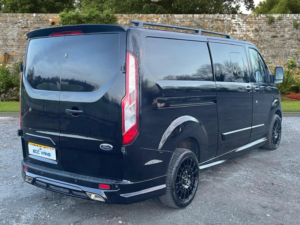 2020 Ford Transit Custom 2.0 320 Ecoblue Limited Crew Van L1 H1 Euro 6 (s/s) 5dr (6 Seat) in Black — image 5