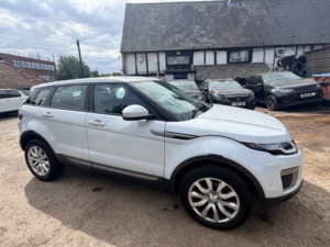 2015 Land Rover Range Rover Evoque Ed4 Se in White — image 4