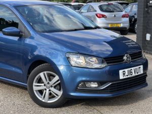 2016 Volkswagen Polo 1.2 Tsi Bluemotion Tech Match in Blue — image 4