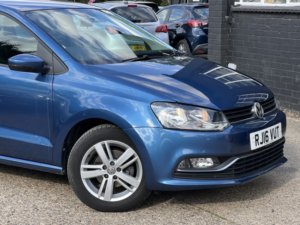 2016 Volkswagen Polo 1.2 Tsi Bluemotion Tech Match in Blue — image 5