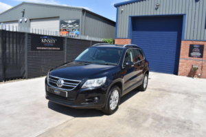 2010 Volkswagen Tiguan 2.0 Tdi Bluemotion Tech Match 2WD Euro 5 (s/s) 5dr in Black — image 3