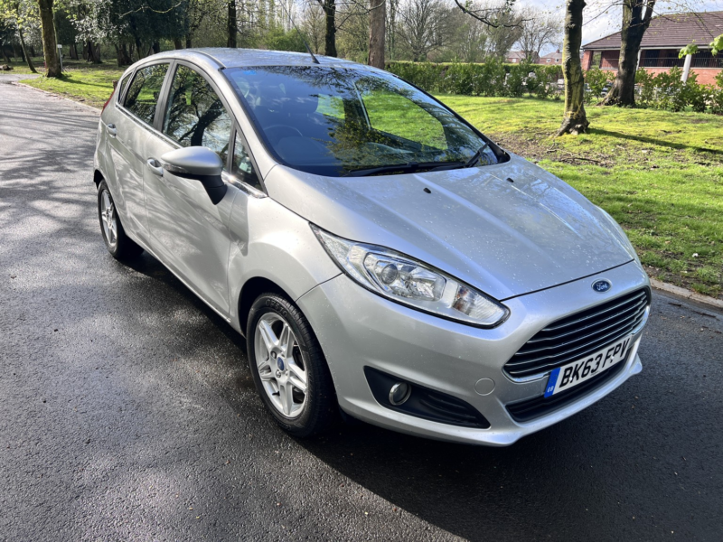2013 Ford Fiesta 1.3 Zetec in Silver — image 1