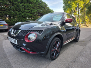 2016 Nissan Juke 1.2 Dig-T N-Connecta Euro 6 (s/s) 5dr in Black — image 5