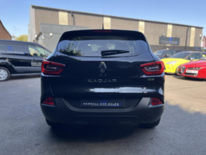 2017 Renault Kadjar 1.5 Dynamique S Nav Dci 110 Auto in Black — image 4
